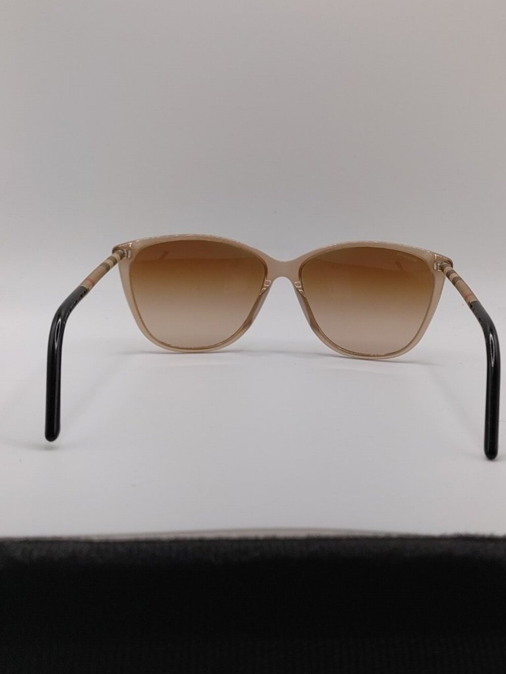 Burberry Women’s Cat-Eye Sunglasses – Model B 4117-A 3012/13 - Picture 3 of 14